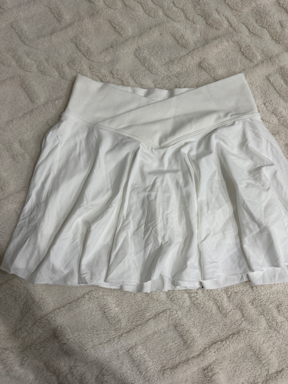 NWOT OQQ White Women’s Pleated Active Skort